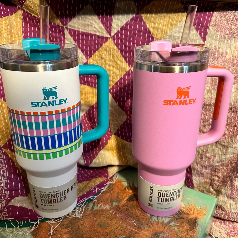 Stanley x Target exclusive summer plaid and periwinkle 40 oz adventure quencher!